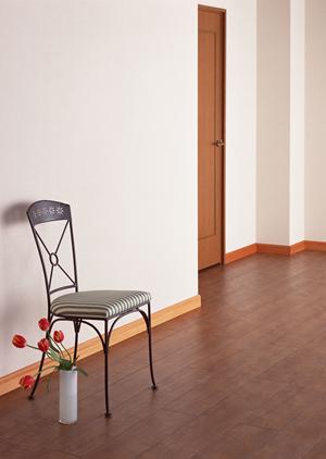 ホテルで使うコードレステーブルランプ